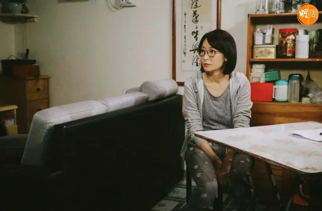 跳槽港视陷低谷 周家怡中年危机:常问经理人是否只能演妈妈角色│封面故事 4 010dd2343b3e0d4495794cd0b964be3987b06478a5698ab4702220d774f2f4b4 article