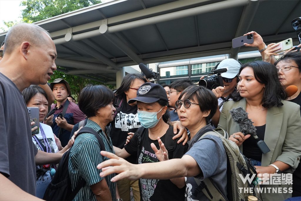 支联会案判刑|家属:李卓人及邹幸彤会上诉 寄语切勿灰心内疚、要好好生活 5 支聯會案 劉家儀 鄒幸彤媽媽 鄧燕娥(攝:Nasha Chan)