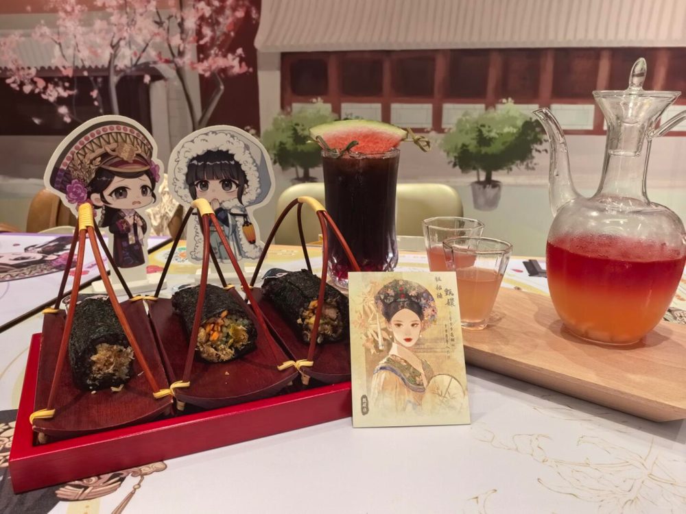 IP主题餐厅“谷子店”扎堆:43天快闪周期,卖周边而非餐品 3 045719009d33c102191a0a0fdce65f6ab417bb10d74d07c70288ad37b3d0bf4b article