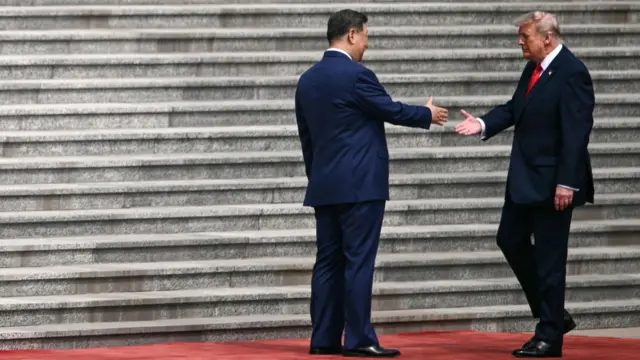 2026年5月14日特朗普访问北京时与习近平见面握手