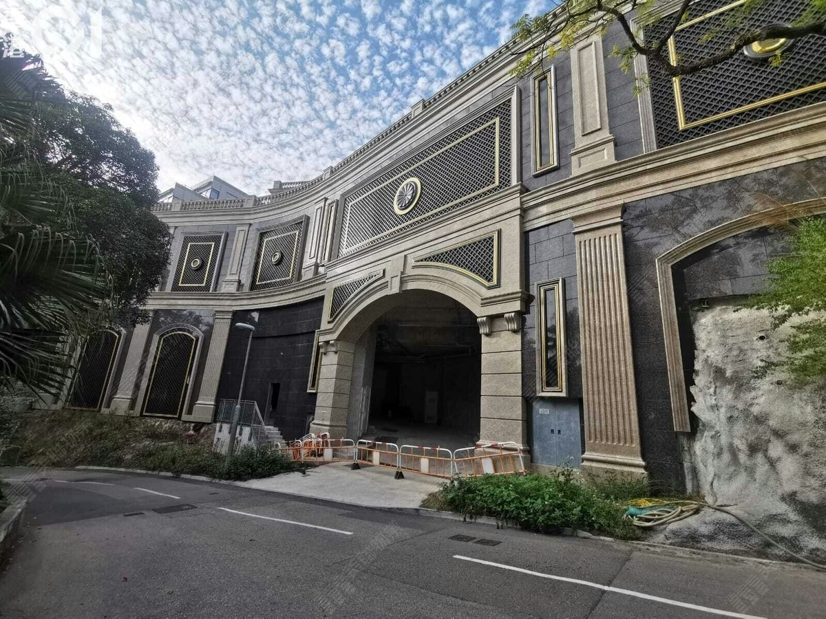 深圳地产富豪陈红天被法院限制高消费 家族财富曾高达320亿 8 099e2ff5cbbe2edaf44708039f70ff949210dbd6e594b8e24fd4997c717d3b2c article