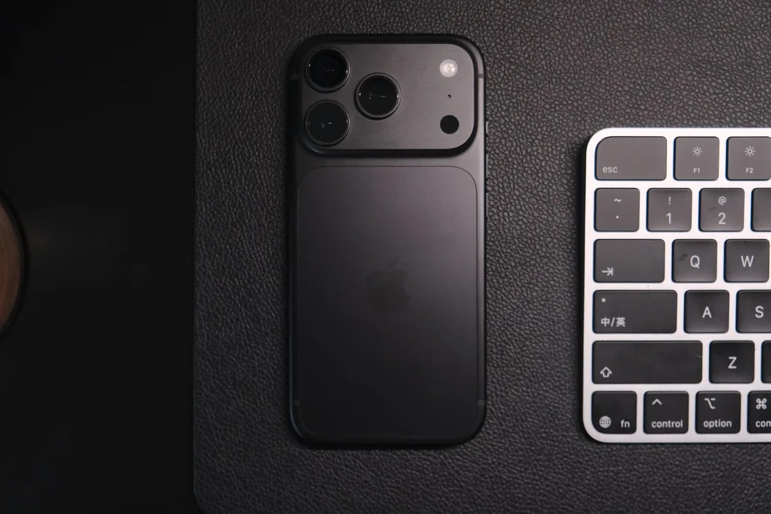 方方面面都熟悉,方方面面都更好:iPhone 18 Pro 体验 19 0a54ac7f5a5108b41fc9684ccd26906c50585239147ffcd932ecbc0d45d8e59f article