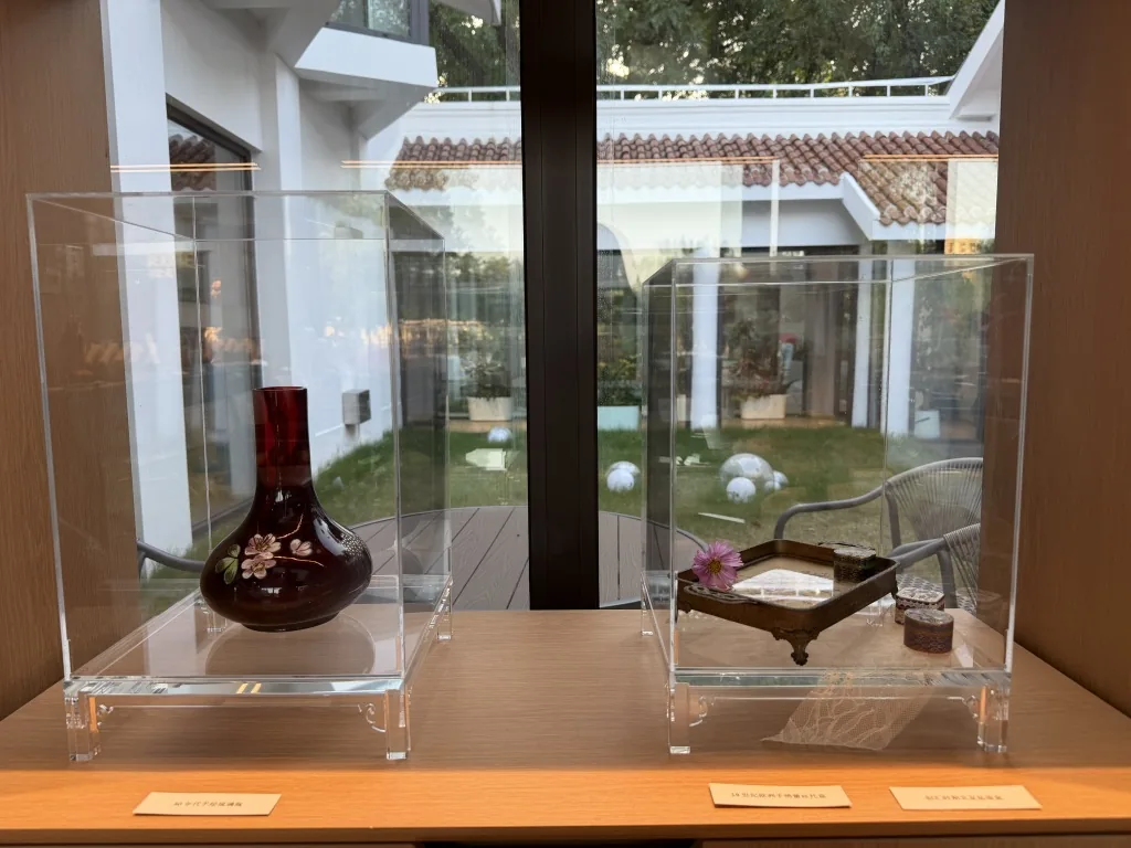 5元一杯茶可临湖读书,杨浦公园老茶室变身书店 8 0e7255830eda9d2f7e2a24f9217ad107a95c0ced12570b5caab9300ca568e955 article