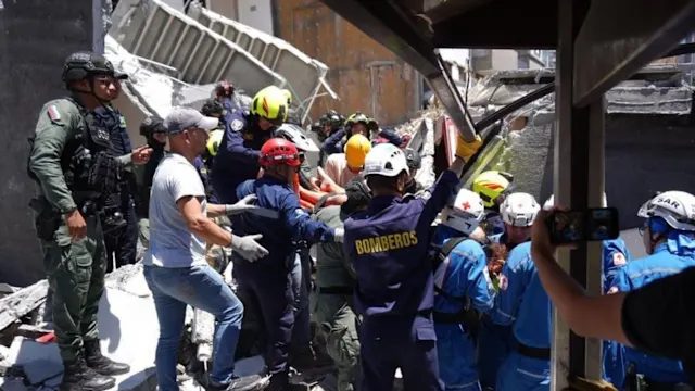 哥伦比亚强震估计至少250人死亡 2 哥伦比亚强震致111死 新总统宣布全国进入紧急状态