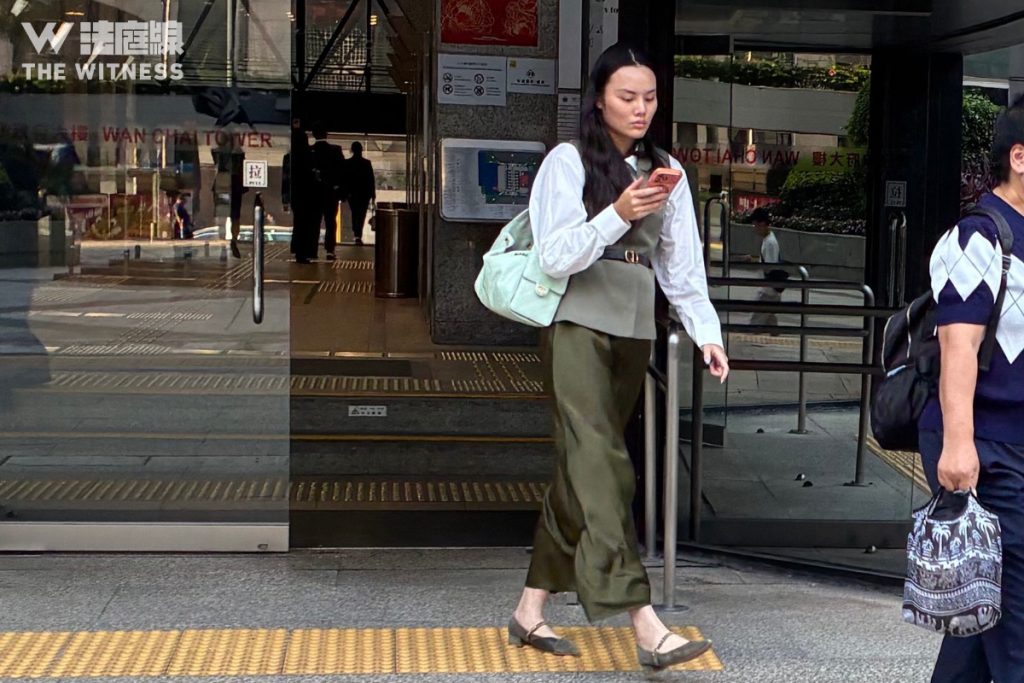 万成股价操纵案:投资者称被游说买股后遭「割韭菜」蚀2.6万 1 109caafafbff85ed6995d83b73dcb0eb13c03bc8dc6acdd9d6e318ec656b3bac article