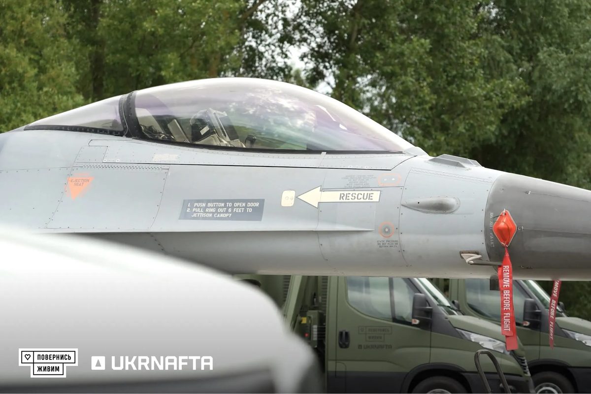 后勤跟不上!乌克兰F-16战机维修大「塞车」,弹药不足、旧型限制让基辅好头痛 3 烏克蘭現役的F-16戰機幾乎都是來自歐洲各國捐贈。(取自烏克蘭國防部)