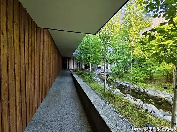 北海道星野「界波罗多」每间都是湖景房 泡罕见植物性温泉 3 ▲▼界波羅多是星野集團在北海道白老町的溫泉度假飯店。(圖/《DARREN蘋果樹旅遊玩樂誌》授權提供)