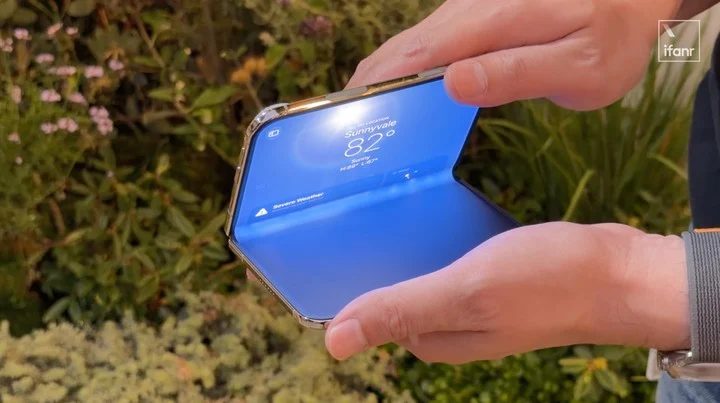 iPhone 18评测:折叠屏首发苹果Duo 磨砂屏解决折痕难题 12 14af428cb46e66e9dccfc5b664440fea53937317d96629f9e7f244884b1cfd49 article