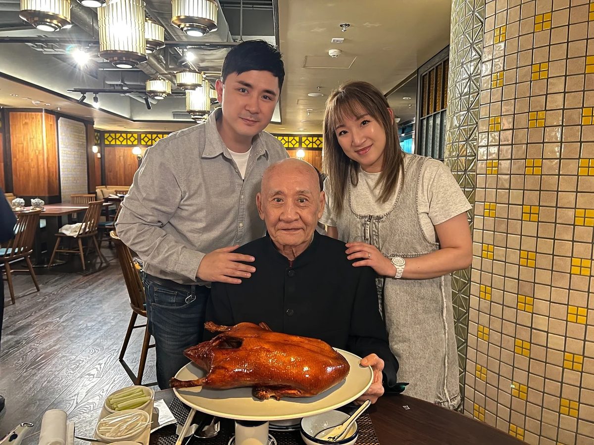 李家鼎走出丧妻阴霾全面复工 亲证施明骨灰已上位仪式 罕有封口避谈长子李泳汉 5 174ba82f45e66244d4d795fa510a1d574ec5b52df3215294781fc05f12b6d582 article