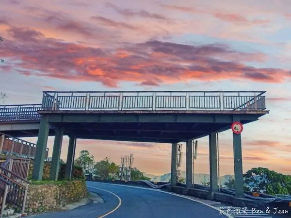 宜兰追日出好去处 南方澳制高点观景台,渔港跨海大桥尽收眼底 10 ▲▼南方澳觀景台遼闊海景。(圖/《紫色微笑 BEN JEAN 饗樂生活》授權提供)