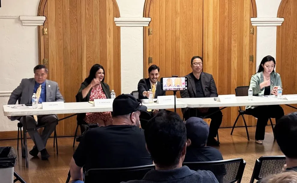 圣盖博市议会候选人论坛现场
