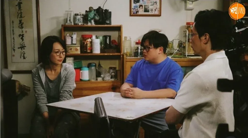 跳槽港视陷低谷 周家怡中年危机:常问经理人是否只能演妈妈角色│封面故事 3 19222f370a3aed1962629c225b0a6030286dea7b6039c81f1a2de56ca3cf1ac2 article