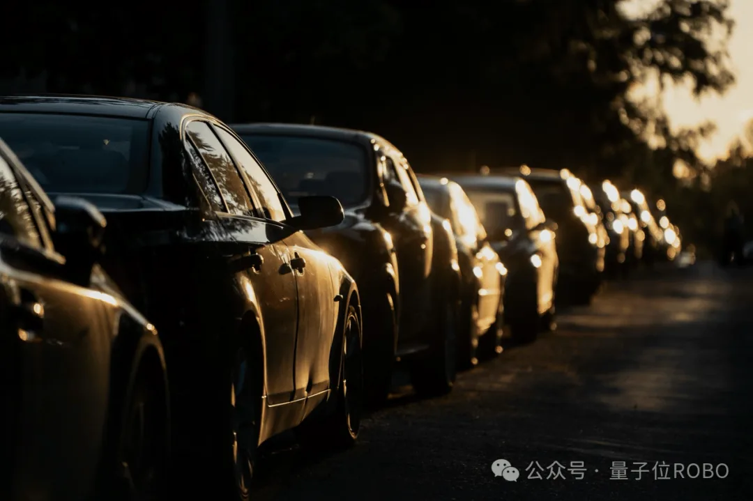 中国车企占巴黎车展三成 大众CEO急呼欧洲抱团迎战 9 1de2aec1b3a820e42f7ad83da190c1ffa5bfff67e77b4fa68d680b9f4a502145 article
