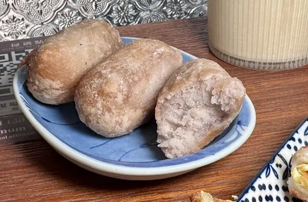 ▲▼軟實力行天宮站的蛋餅外皮酥脆又不油，入選米其林指南。（圖／《小虎食夢網》授權提供）