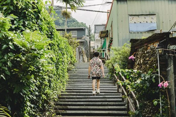 ▲▼屏東霧台神山部落、魯凱族石板屋聚落與在地景點美食一日遊。（圖／《黑皮的旅遊筆記》授權提供）
