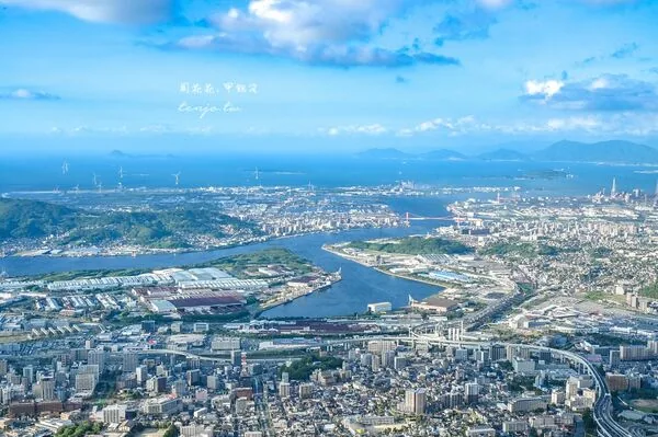 北九州皿仓山夜景攻略!免费接驳巴士、缆车票价一次看 12 ▲▼日本北九州皿倉山展望台的纜車交通、夕陽與夜景。(圖/《周花花》授權提供)