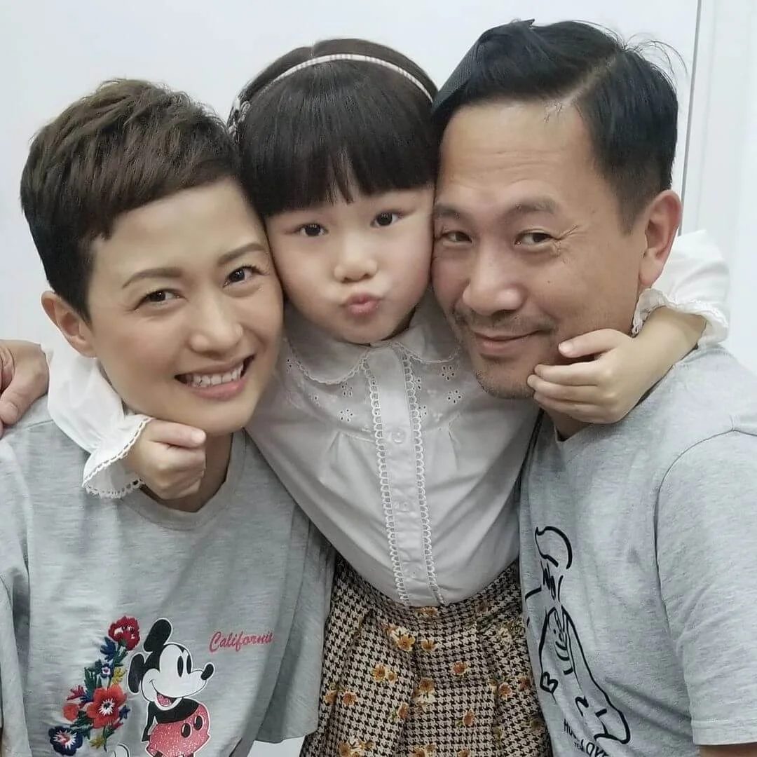 陈国邦与罗敏庄共识变心要坦白 拒传承女儿入行因培育做人更重要 3 24cc68849e4c354b220ecda30dc30e74a5a10afdb58d76e06739deefe147a564 article