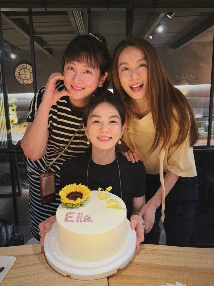 田馥甄小巨蛋开6场创个人纪录 否认S.H.E合体传闻 1 ▲▼Ella迎45歲生日!S.H.E拍片喊「有機會喔」引暴動。(圖/翻攝自臉書)