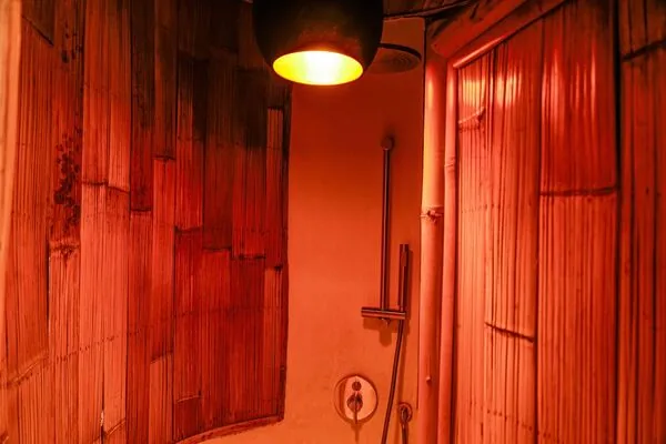峇里岛乌布隐世度假村 竹制泳池Villa开门就是绝美梯田山景 25 ▲▼Bambootel Sawah View以純竹建築融入烏布梯田景觀。(圖/《混血珊莎的奇幻旅程》授權提供)