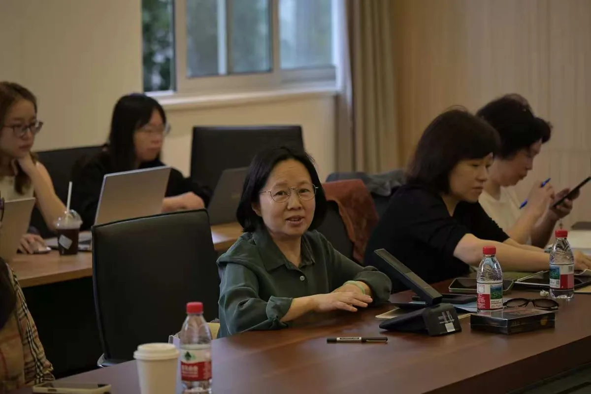 王闯闯:历史研究中AI常产生四类幻觉,主张「不求AI可信,但求可解、可核验」 11 2a23f40a7e2c0110242fe522ebf4f98d7e042f0b2dac7dd740238347509165ca article