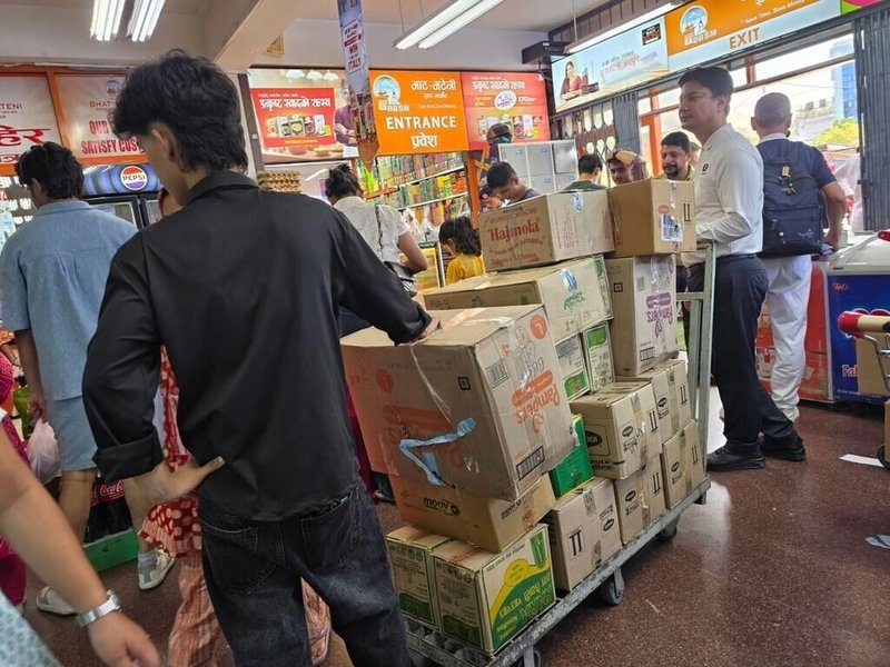 尼泊尔洪灾遗体量庞大 慈济调防护物资赴灾区义诊 1 尼泊爾26日爆發致命土石流,造成多人死傷,慈濟基金會援助災區,在加德滿都整備發放物資。(慈濟基金會提供)中央社記者張祈傳真 115年8月29日