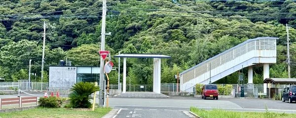 瑞风号专程停靠的鸟取隐世米其林餐厅 无人小站旁海景意大利面 4 ▲▼鳥取岩美Al Mare義大利餐廳與東濱海岸。(圖/《小虎食夢網》授權提供)