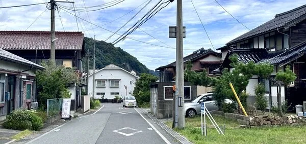 瑞风号专程停靠的鸟取隐世米其林餐厅 无人小站旁海景意大利面 13 ▲▼鳥取岩美Al Mare義大利餐廳與東濱海岸。(圖/《小虎食夢網》授權提供)