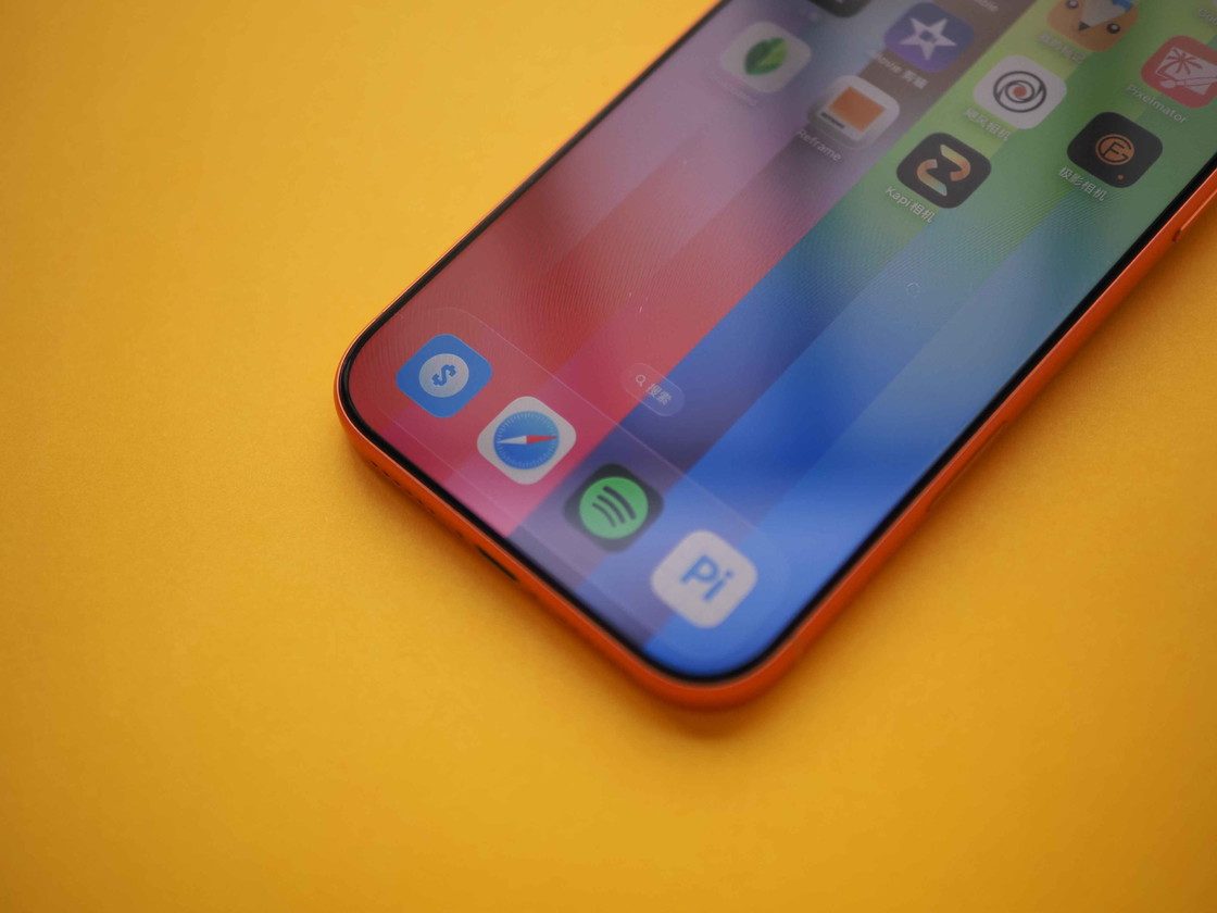 小手用户的意外选择:用iPhone 17 Pro Max一整年后 2 33b3c28d114b196e4277ea641e32cd27eb446e2b38aff4d2782b250e3aae0436 article