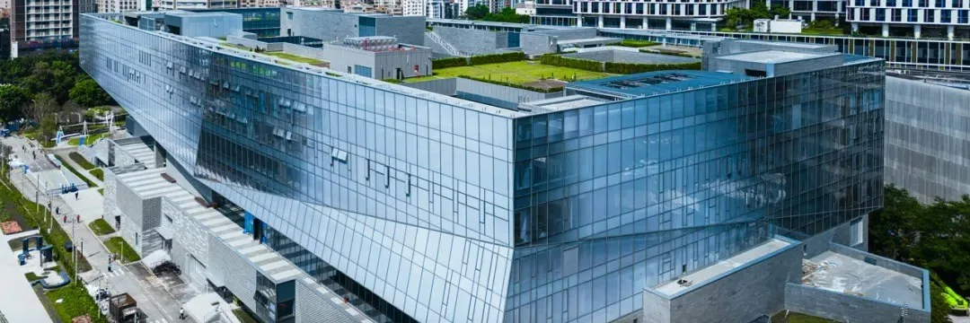 深圳文化馆新馆开业|全国最大8.33万㎡ 4大展览限时免费 2 不光是全國單體建築面積最大的文化館,開館首秀拿出了實打實的誠意。(深圳微時光提供)