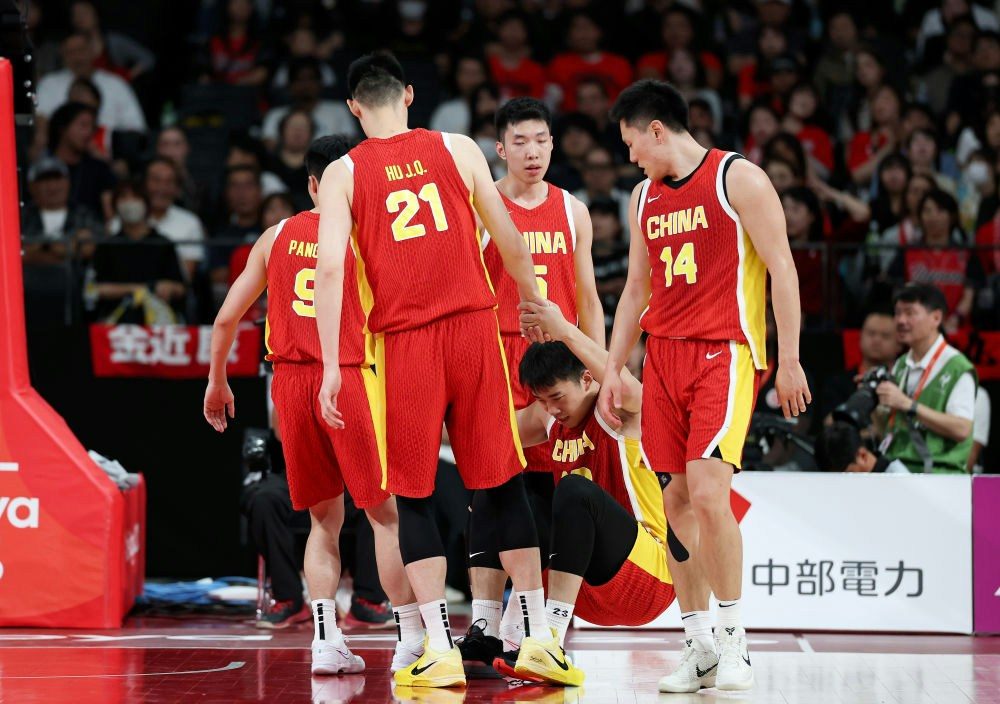 九一八当日惨败日本 中国男篮20分创最大分差纪录 2 名古屋亞運會男籃半決賽中,中國隊以77比97不敵東道主日本隊。(新華社)