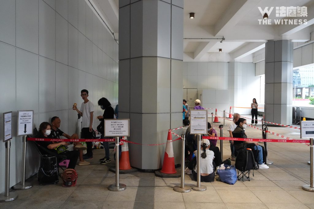 实时更新|黄之锋被控串谋勾结今答辩判刑 逾30人通宵排队轮候旁听筹 1 3a463dcc4825265b025fc192c2dde6add5bd458ef919d3ad81a0760367294439 article