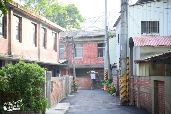 斗六日治警察宿舍食堂台米菜饭 高丽菜饭50元、解酒汤45元 22 ▲▼雲林斗六臺米菜飯高麗菜飯與日式老屋食堂。(圖/《滿分的旅遊札記》授權提供)