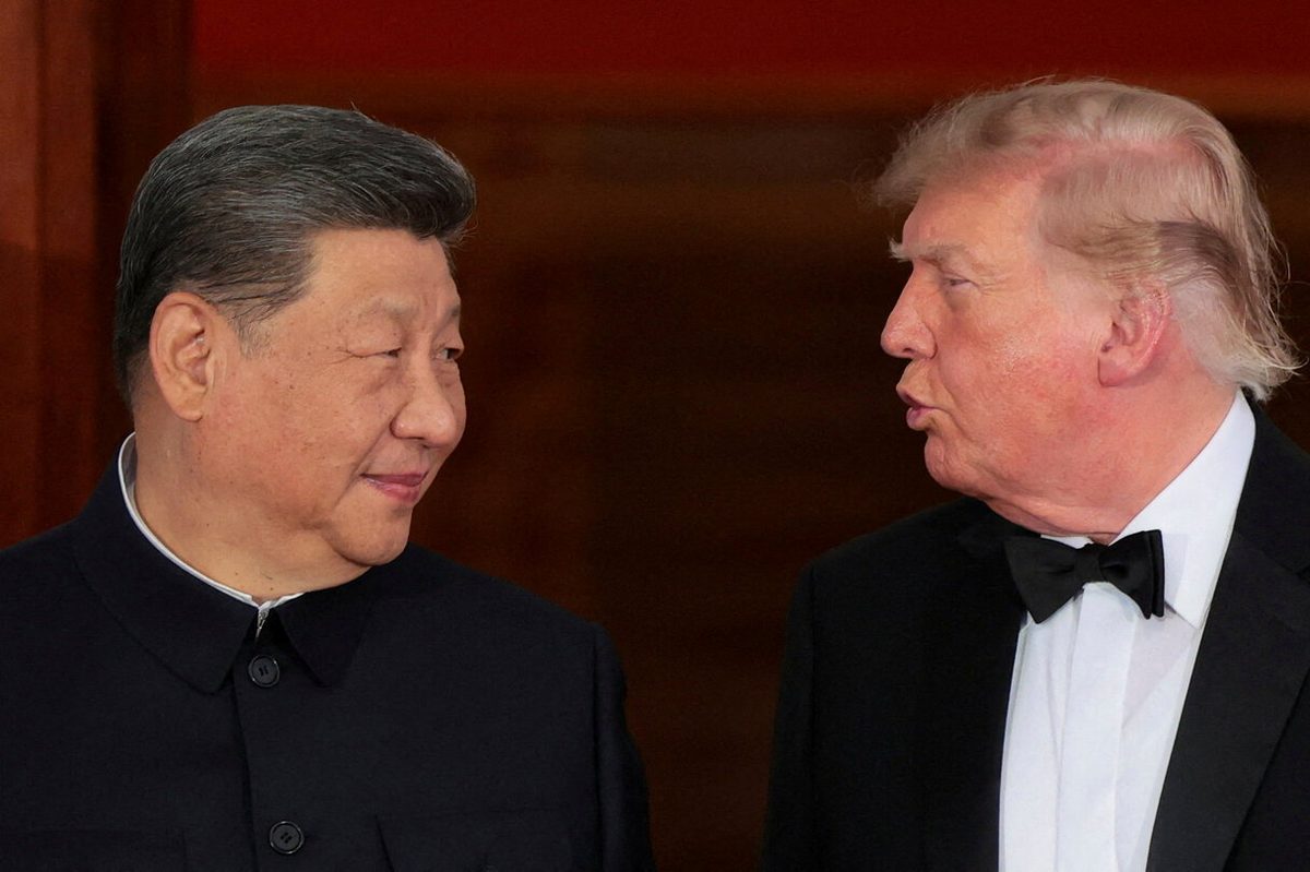 特朗普(右)与习近平(左)9月24日在白宫出席晚宴