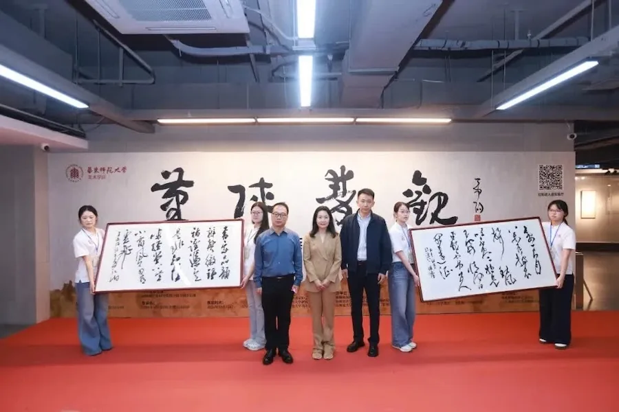 华东师范大学首届美术与书法专业博士汇报展,颉江泊、薛垲睿同展 4 42a58da32f7f428cb4ab514f050fcacb2c9654d217571c029004fabcad43be94 article