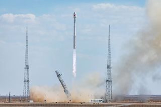 “一箭十星”入轨,朱雀二号首次执行规模化星座组网任务 1 4303d126f3d0f4f132f7904d1df8e128004216a8f30a76f85bb155913674dcd3 article