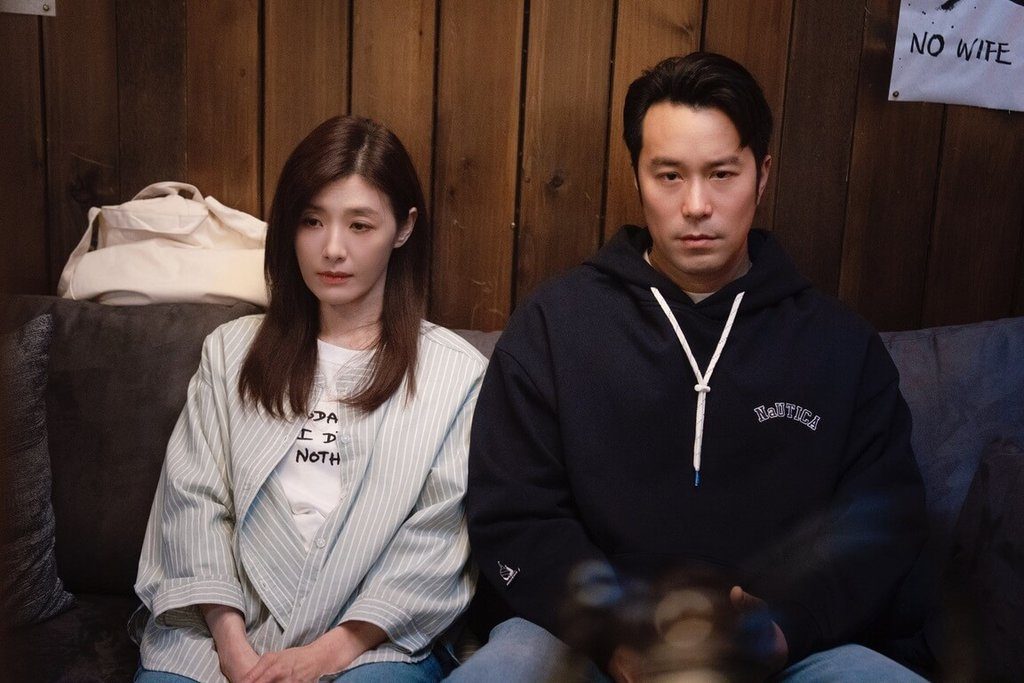 剧集《欠妳的那场婚礼》剧照:苏慧伦(左)和张孝全(右)