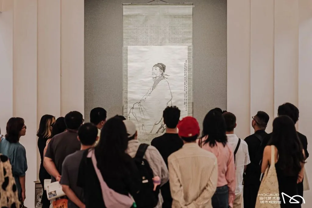 《中国美术年鉴·2025》北京首发 1 44a2a2f25623853d9746137fbd39b4c9c3bbac295bea1e05cf8cf6e432533e60 article