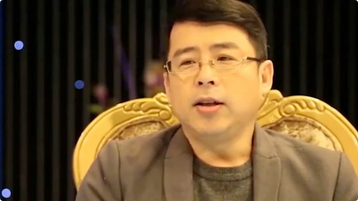前央視知名主持人阿丘（邱孟煌）。（影片截圖）