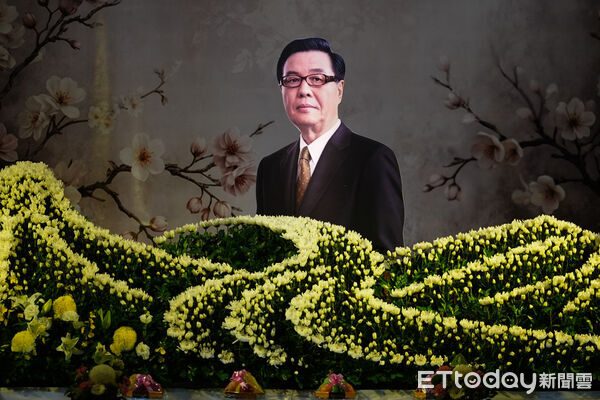 庞祥麟遗孀「缺席告别式」儿哽咽揭背后原因 最后遗言藏大颗洋葱 1 ▲龐祥麟告別式。(圖/記者林敬旻攝)