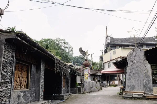 ▲▼屏東霧台神山部落、魯凱族石板屋聚落與在地景點美食一日遊。（圖／《黑皮的旅遊筆記》授權提供）