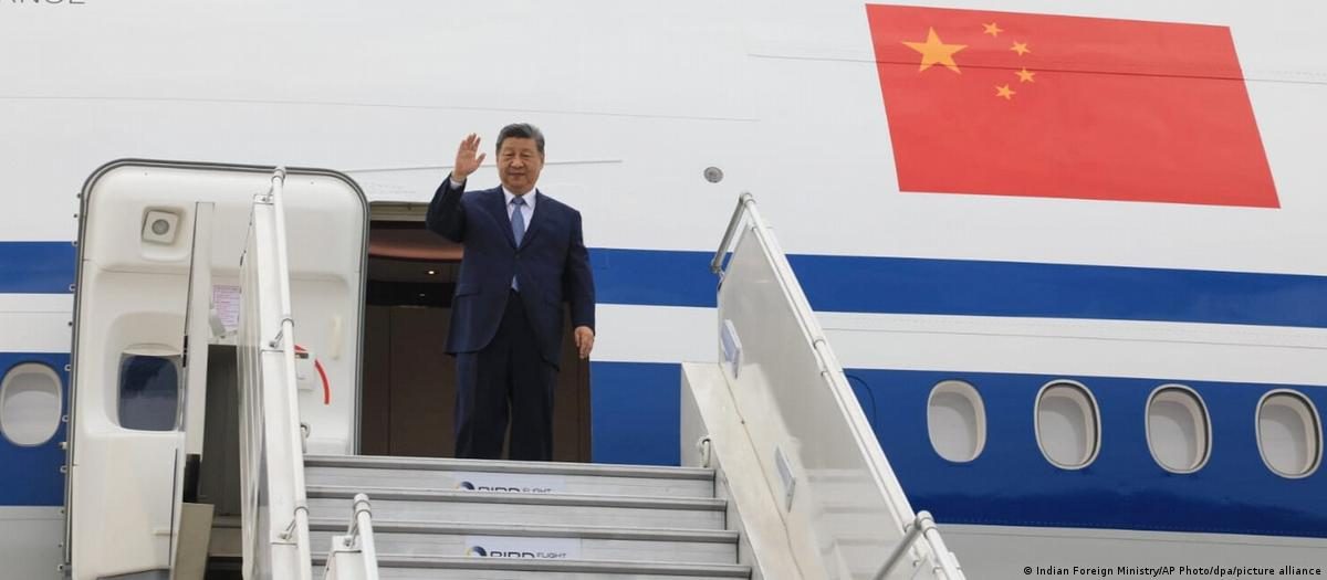金砖峰会呼吁中东克制 习近平莫迪六年来首次同框 1 9月12日,中国领导人习近平抵达印度新德里。