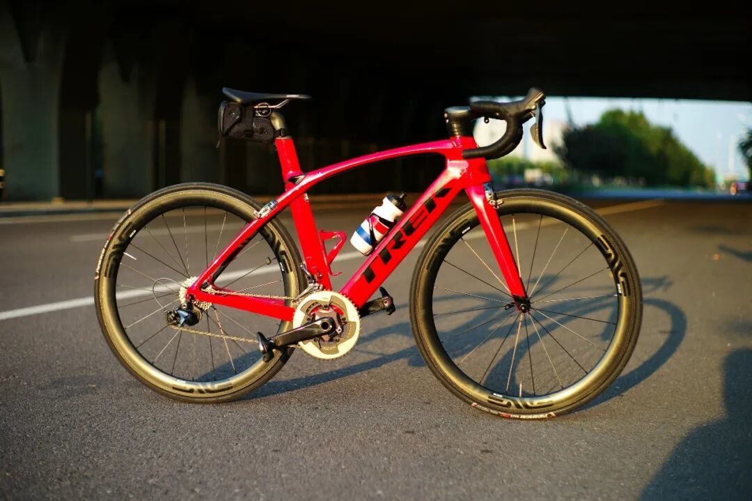 最值得买的顶级公路车?TREK 八代 Madone 评测 4 4ffe818080f622d24d912ce5eee5d0474e8c544dc41a6b6c72841c2d6df0f634 article