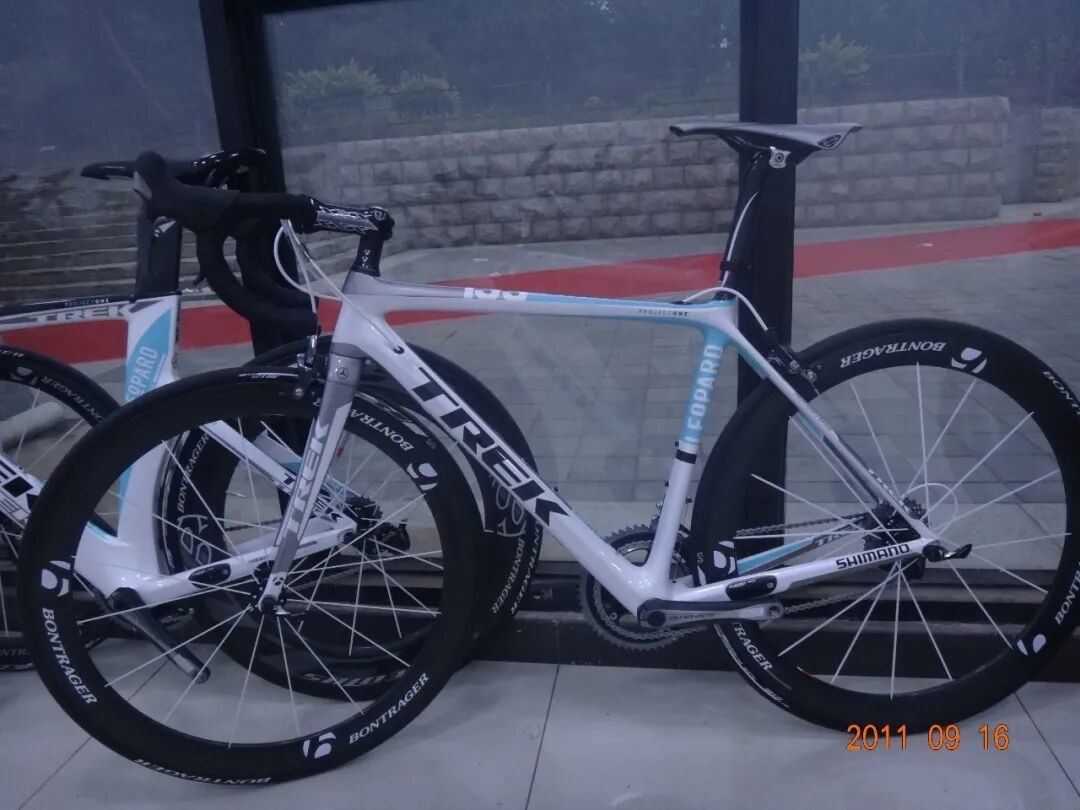 最值得买的顶级公路车?TREK 八代 Madone 评测 1 528d4e75f7a995e1193822be8289ff54b98cf2d96a230193d29b94789cf222ee article