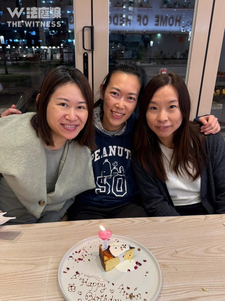 今年初 3 人在大埔一間餐廳慶祝生日。（受訪者提供相片）
