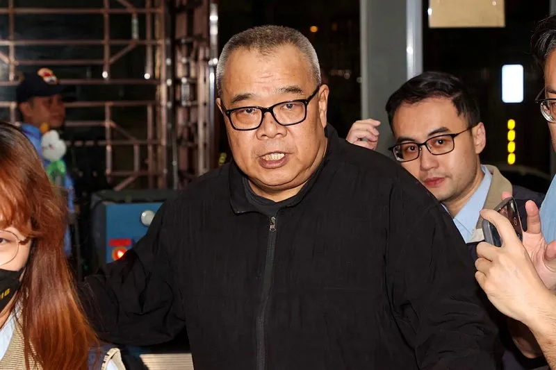 影/阳信银爆内鬼勾结婚纱业诈贷2亿 摄影界元老「老麦」移送北检 1 普蘿絲國際貿易公司負責人吳慶文涉詐貸遭調查局約談。記者林伯東/攝影