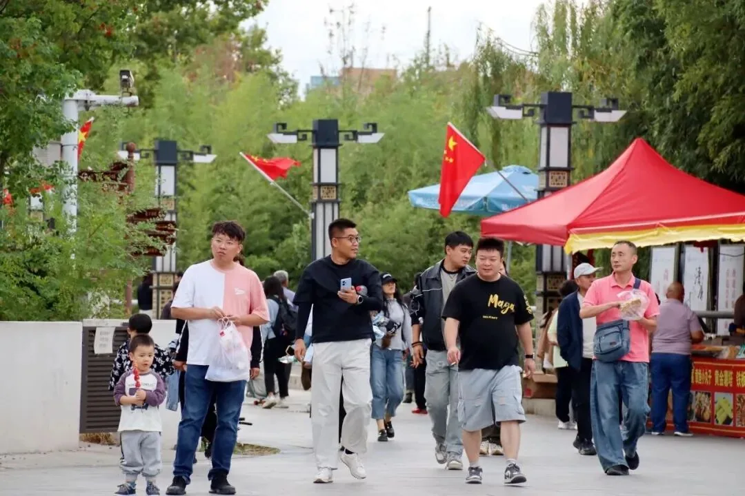 胶州国庆假期接待游客约65万人次,同比上涨16% 16 54978010c726b42785f446af978c5c954ebfe7f75db64d2ec8f72164b6a6a4d7 article