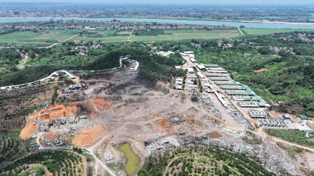 湖南临澧山洲烟花有限责任公司2025年6月发生爆炸后的现场