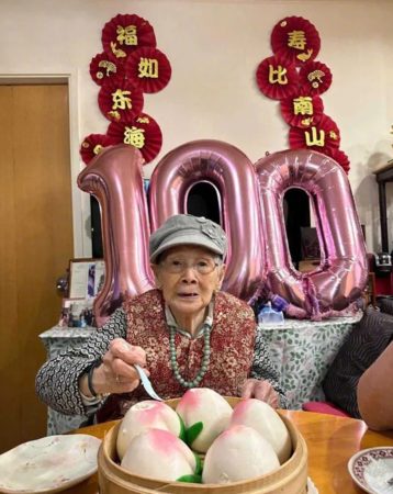 ▲▼梅艷芳母親再申請破產。（圖／翻攝自微博／新浪新聞）