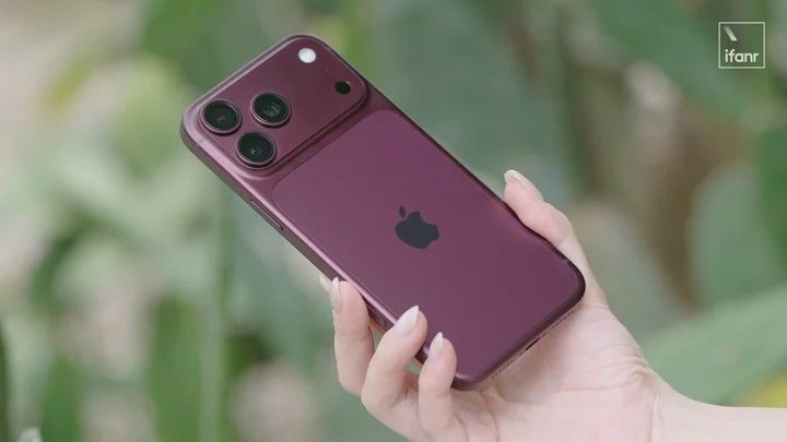iPhone 18评测:折叠屏首发苹果Duo 磨砂屏解决折痕难题 38 5cf68c4dafe42bf76c7bcefca565d9fecdcdeaff4066be3cecd8fc832e87a4e1 article