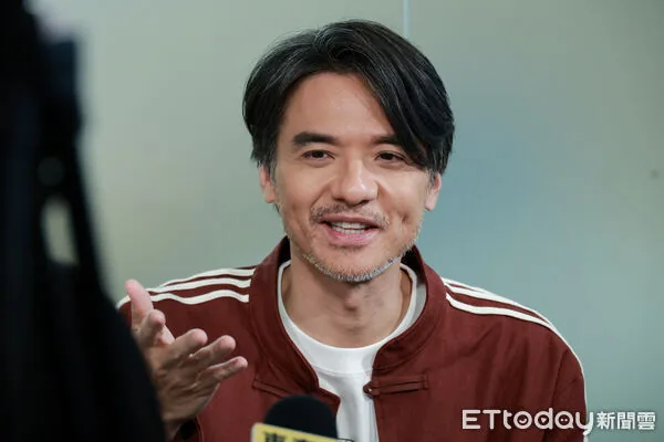 金马63/夫妻无缘合体!舒淇金马入围10项「心在滴血」 老公冯德伦成遗珠 2 ▲▼電影《女孩》記者會-白小櫻、林品彤。(圖/記者周宸亘攝)